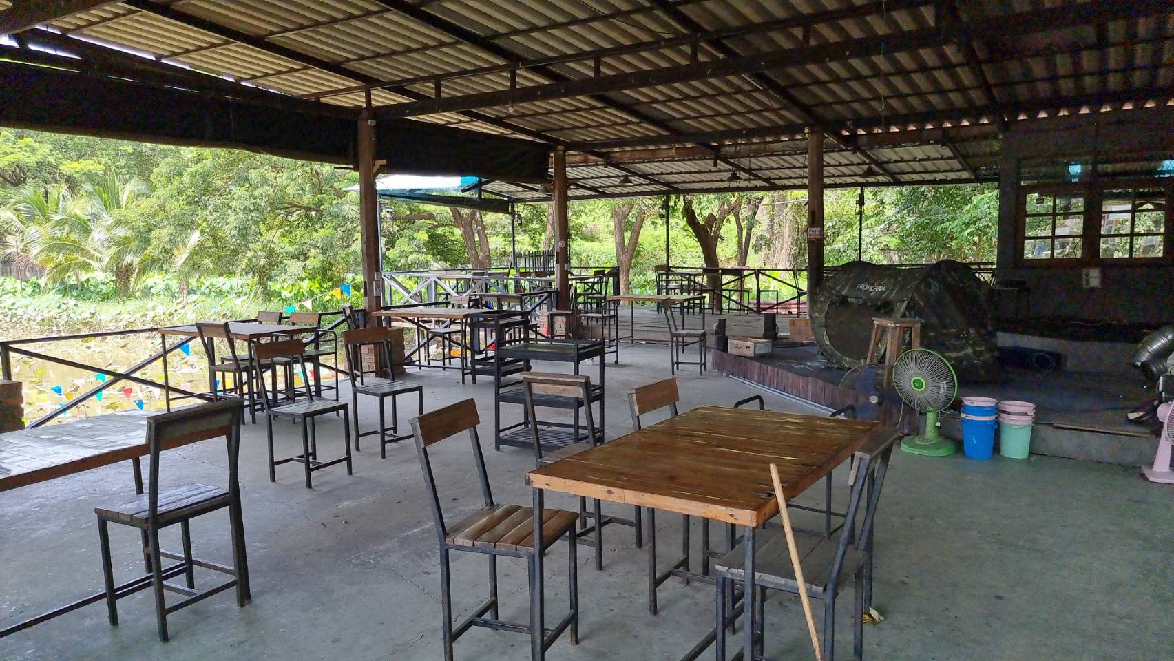 สู้มาทุกรอบจนไปต่อไม่ไหวปิดตำนานร้านรัตติกาลเพลง ตำนานเพลงเพื่อชีวิตชื่อดังอุดร