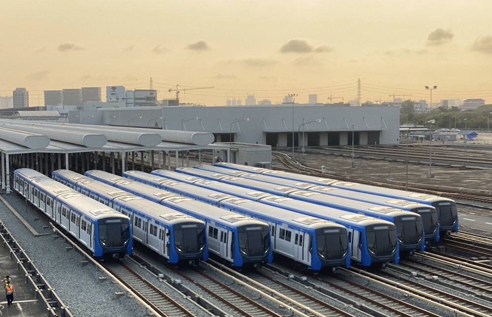 รฟม.เพิ่มขบวนรถไฟฟ้าMRTสายสีน้ำเงิน เสริมช่วงเร่งด่วนเช้า-เย็น เพื่อความสะดวกผู้โดยสาร ตามมาตรการSocial Distancing 