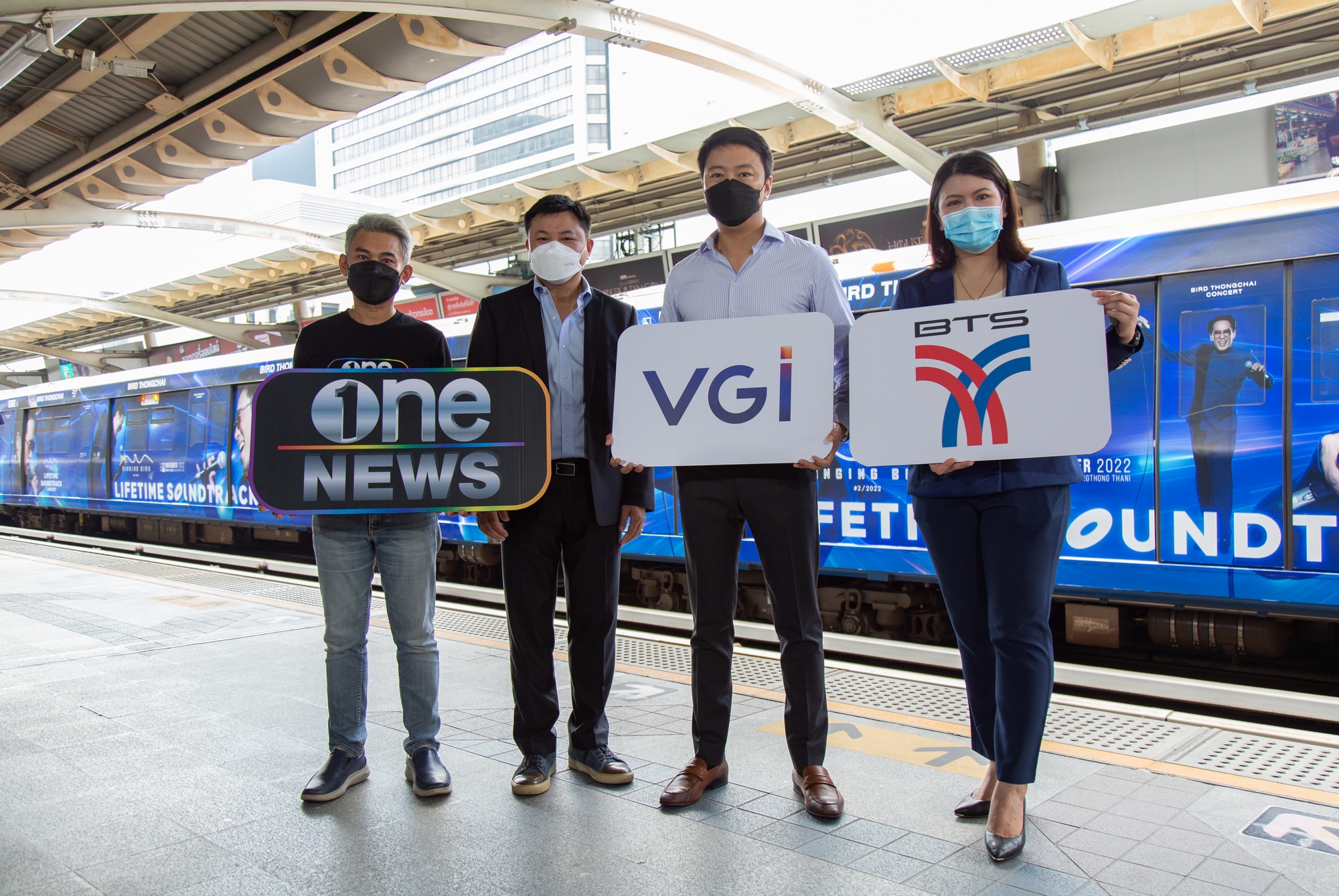 VGI จับมือ BTS และ onee เปิดตัวสำนักข่าวเคลื่อนที่ “one news” ออกอากาศในขบวนรถไฟฟ้า บนสถานี อาคารสำนักงาน สื่อกลางคนกรุงเข้าถึงข้อมูลทั้งวัน     