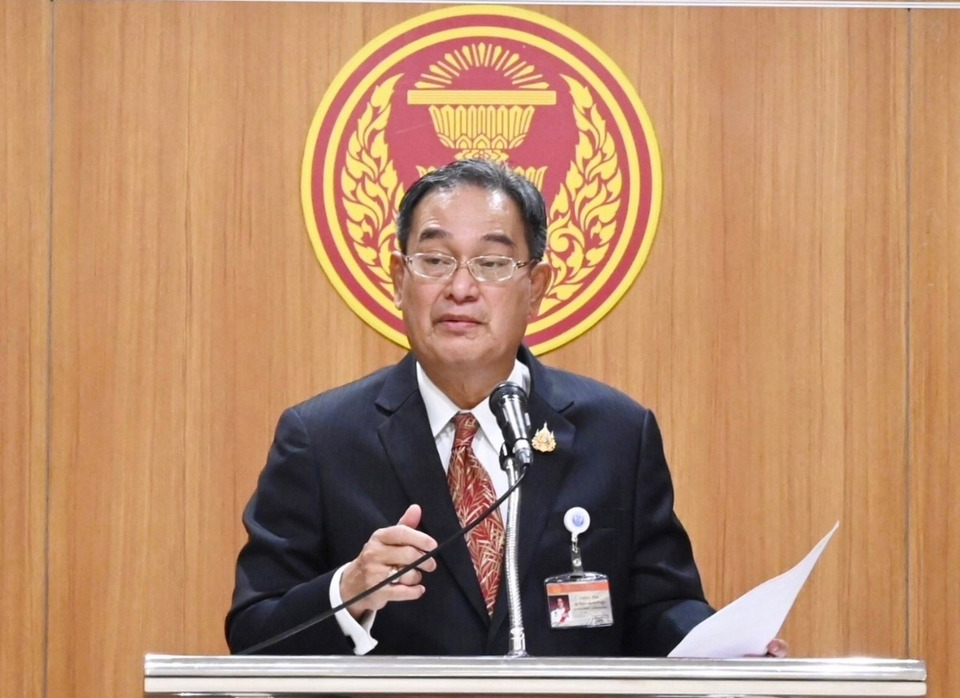 คำวินิจฉัยศาล รธน. มัดมือ ครม.!  "นิกร" ยันตั้งคำถามประชามติทำ รธน.ใหม่ ไม่ได้  "รัฐสภา"ต้องมีมติเห็นชอบก่อน 