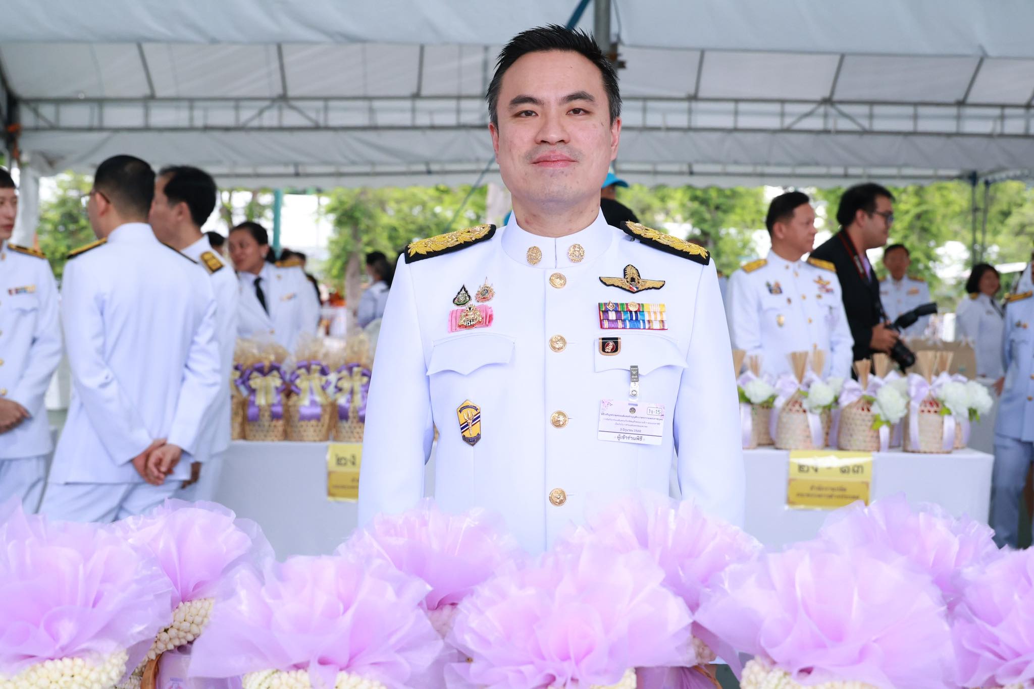 "เอกนัฏ" ยัน "รทสช." ยังไม่แตก คุยสส.แล้ว แค่ไปกินข้าวกับ "สุชาติ" ไม่ได้ย้ายพรรค 