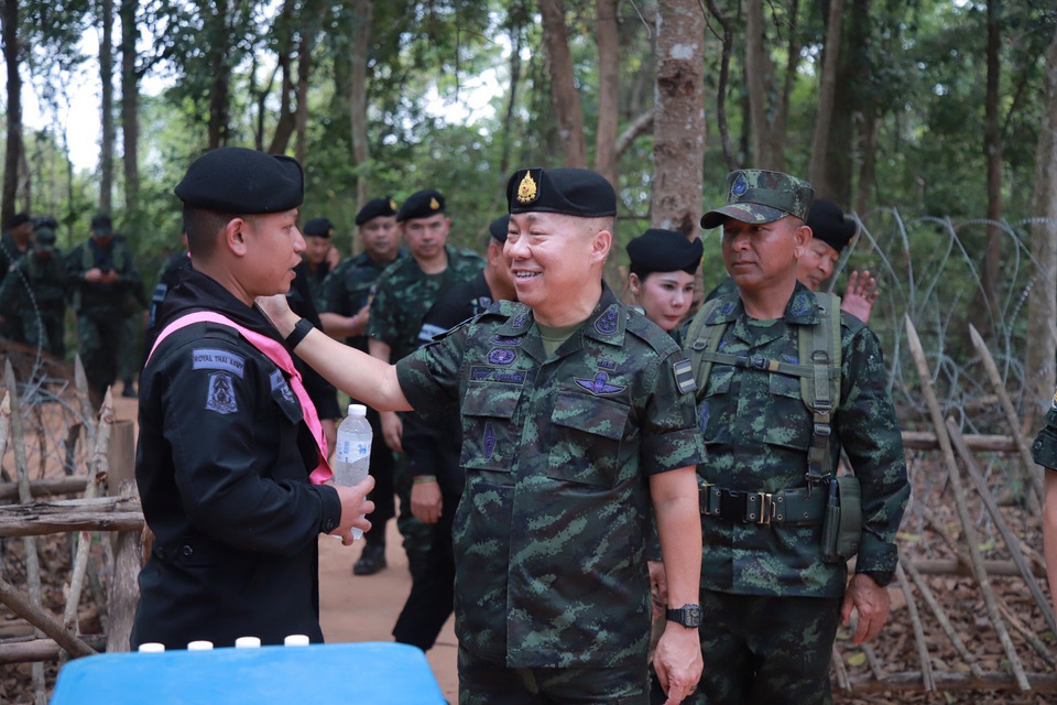 เสนาธิการทหารบก ตรวจเยี่ยมกองกำลังสุรนารี ในพื้นที่ จ. บุรีรัมย์