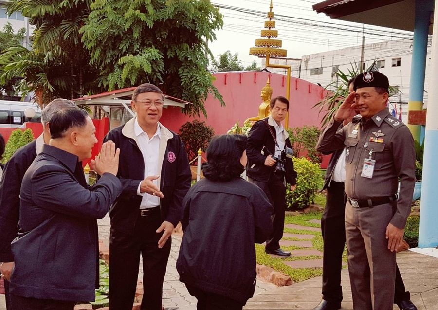 รองผบช.ภ.4นำคณะร่วมให้การต้อนรับรมว.พัฒนาสังคมฯ 