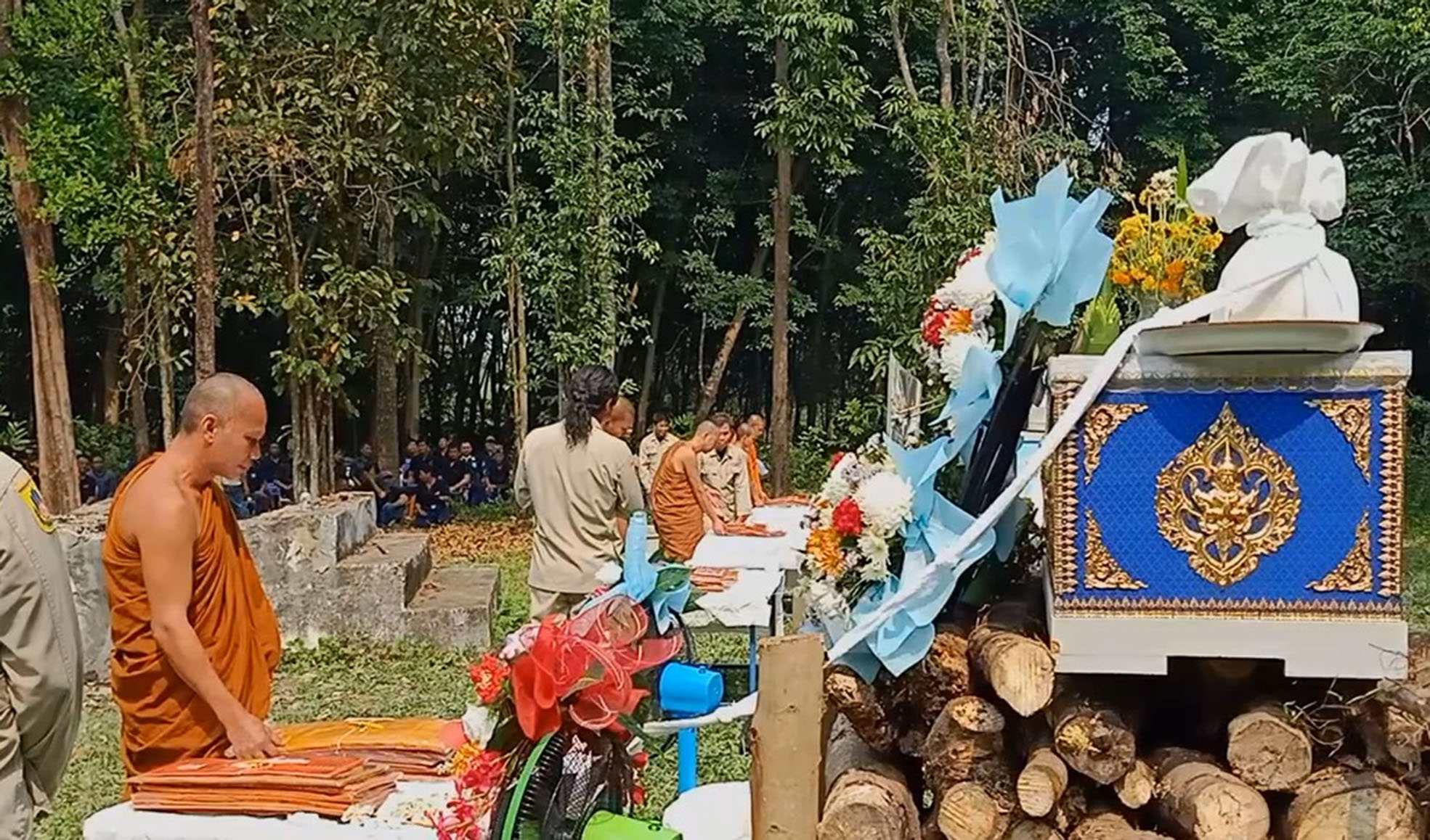 เผาแล้ว 4 ศพจมน้ำโขง เตือนปิดเทอมอากาศร้อนเสี่ยงเด็กจมน้ำ 