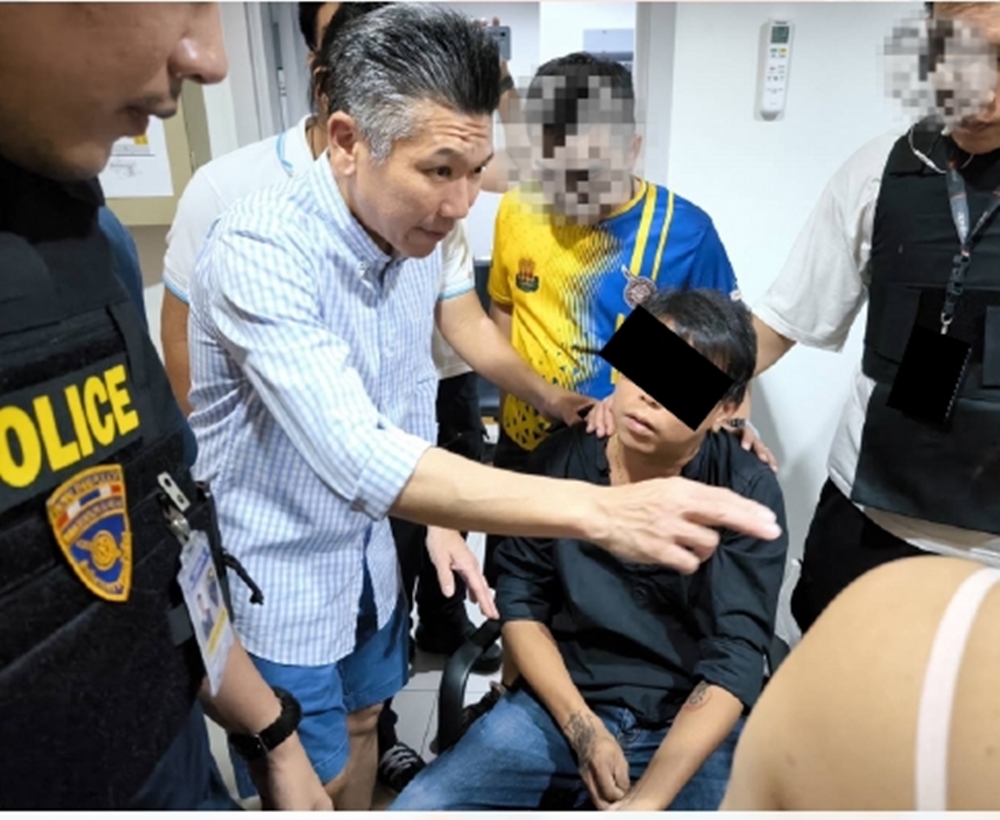 ป.ป.ส. ร่วมสำนักงานตรวจคนเข้าเมือง และกรมตำรวจต่อสู้ยาเสพติดเวียดนาม โชว์จับนักค้ายาชาวเวียดนาม หนีกบดานในไทย