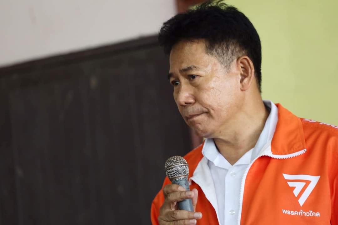 "ธีรัจชัย" ขู่ "ส.ว." ไม่โหวตหนุน "พิธา" นั่งนายกฯ กระทบ "ฝ่ายอนุรักษ์นิยม" หมดที่ยืนเร็วขึ้น