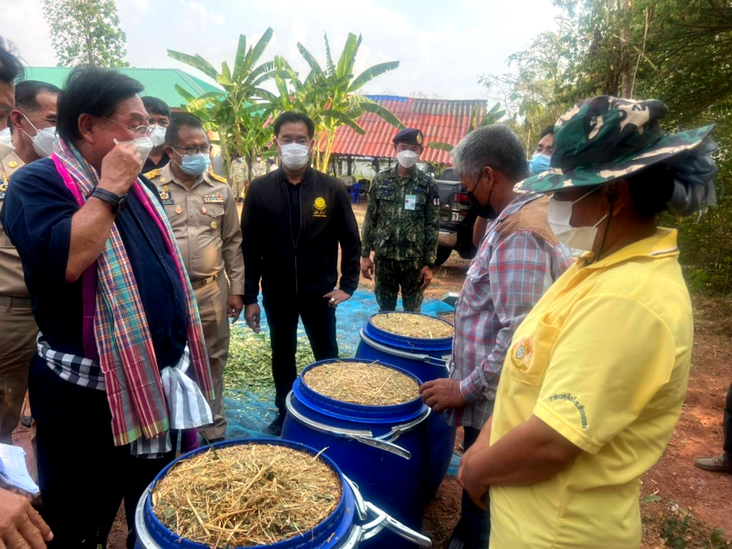"รมช.ประภัตร" ลุยอีสาน มอบเงินเยียวยาเกษตรกร จากโรคลัมปี สกิน  