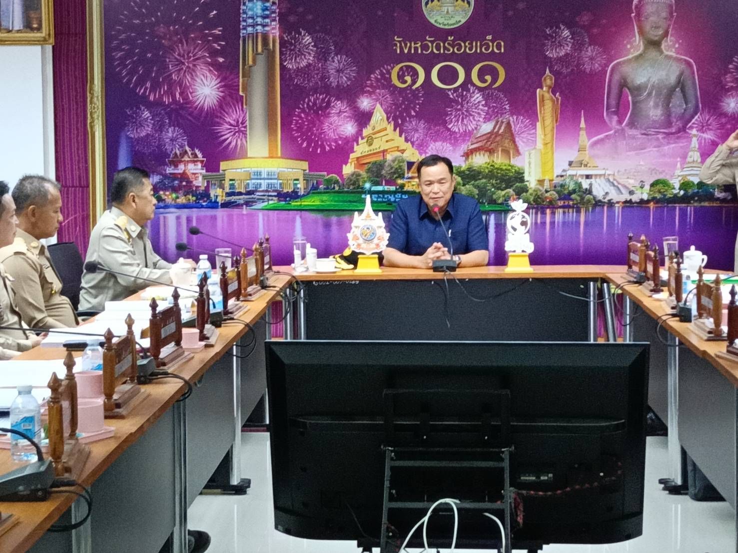 "อนุทิน"มอบนโยบายให้ส่วนราชการสังกัดกระทรวงมหาดไทยจังหวัดร้อยเอ็ด 