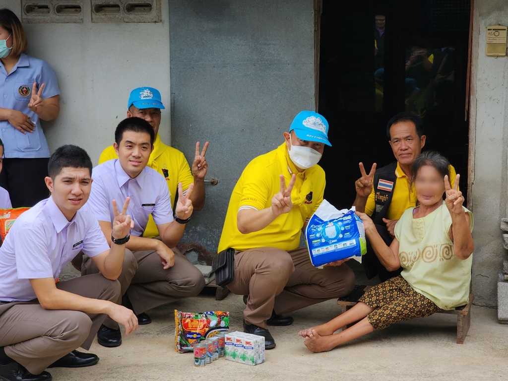 ผกก.สภ.บางระกำ ร่วมกิจกรรมจิตอาสาพัฒนาคุณภาพประชาชนผู้ป่วย-ผู้สูงอายุติดเตียง