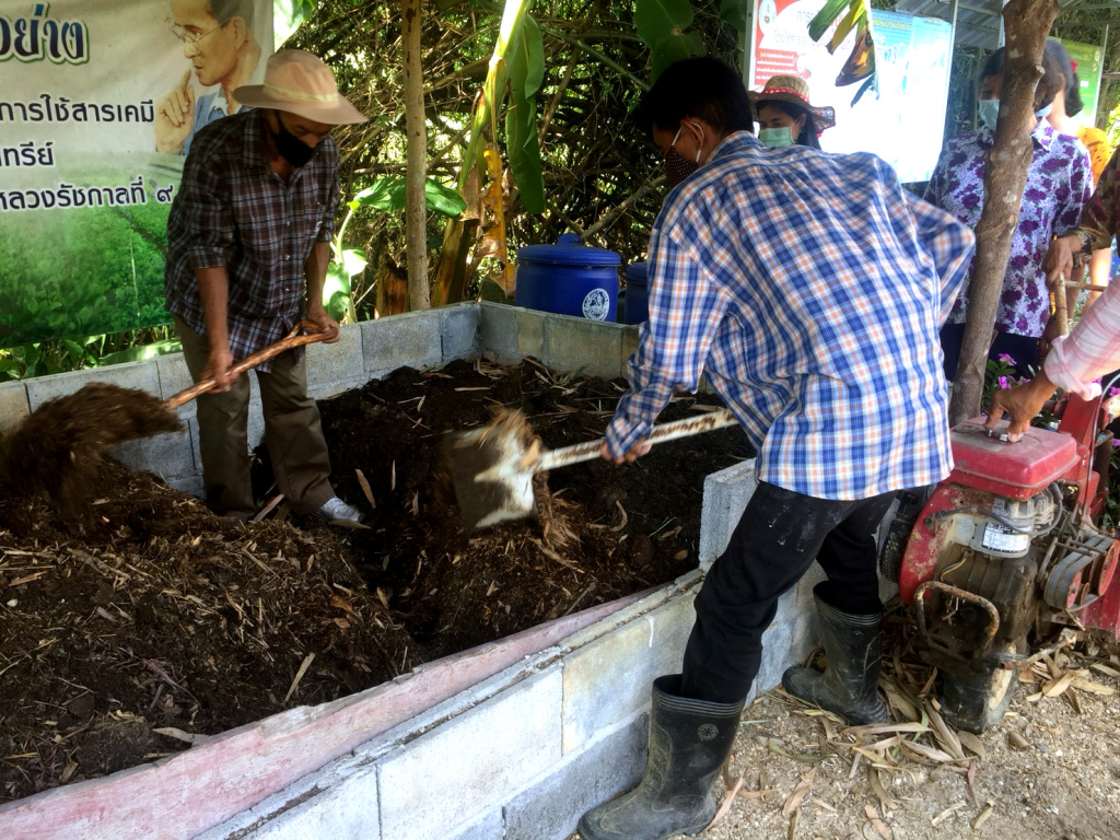 เกษตรกรนบปริง ชู "ดินดี พืชดี ชีวิตดี" ยกระดับสู่เกษตรอินทรีย์ระบบ PGS สร้างรายได้ชุมชนยั่งยืน