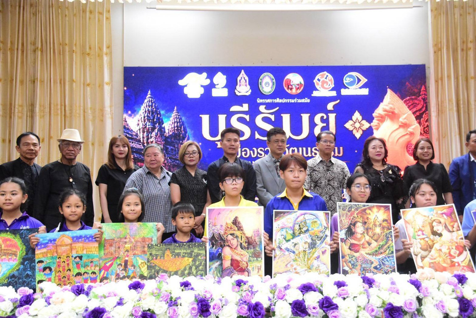 บุรีรัมย์เปิดนิทรรศการศิลปกรรมร่วมสมัย รวมศิลปินกว่า 70 ชีวิต ถ่ายทอดอัตลักษณ์ ‘เมืองรวยวัฒนธรรม’ 