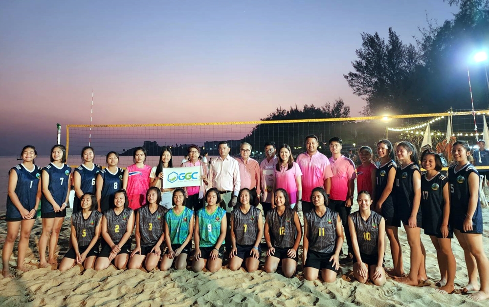  ดึงนักตบสาวทีมชาติ โชว์ตบวอลเลย์บอลชายหาด ชูท่องเที่ยวหาดพยูนบ้านฉาง
