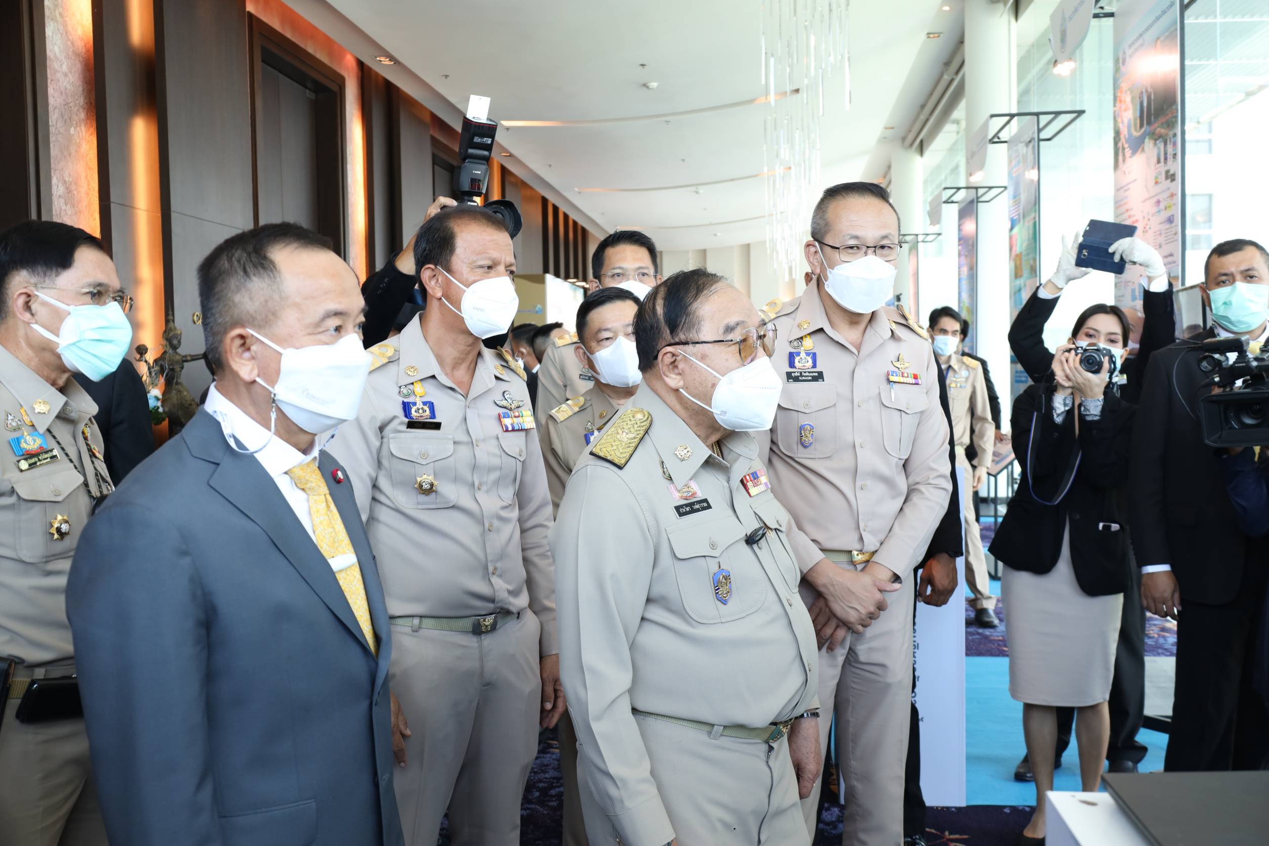 "บิ๊กป้อม" แถลงโชว์ผลสำเร็จแก้แล้งปี 64สั่งเข้ม 13 มาตรการรับมือฤดูฝนปีนี้ 
