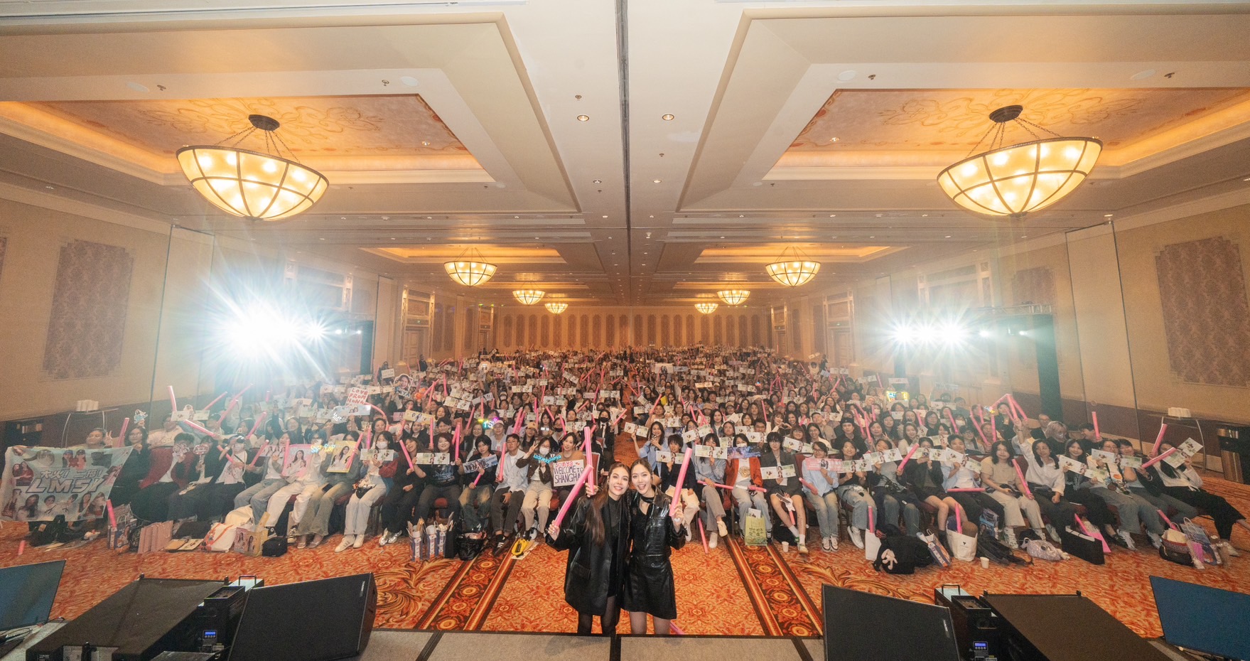 CHANGE2561 !! ฟีเวอร์ไม่ไหว ลูกหมี&ซอนญ่า ทำถึง !! งานแฟนมีตครั้งแรกที่ MACUA ฟินเกินต้าน