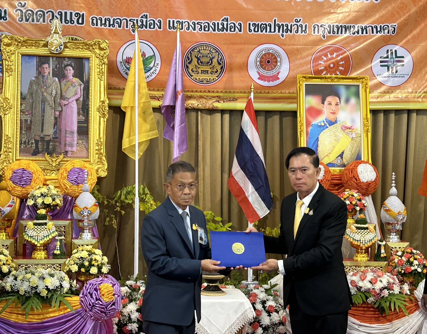 อดีต รมว.-วัดดวงแข ร่วมพิธีเจริญพระพุทธมนต์ เจริญจิตตภาวนาถวายพระพรชัยมงคล พระองค์ภาฯ