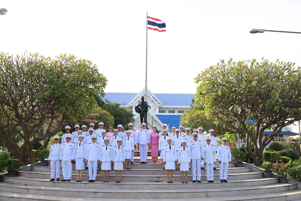 อ่างทองจัดพิธีวางพวงมาลา "วันปิยมหาราช" น้อมรำลึกพระมหากรุณาธิคุณ ร.5