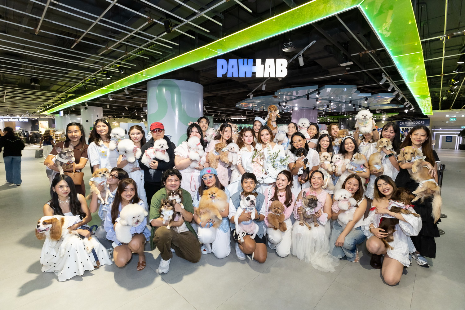 สยามดิสคัฟเวอรี่เปลี่ยน PAW LAB สู่รันเวย์ครั้งแรก ฉลอง World Dog Day 2026