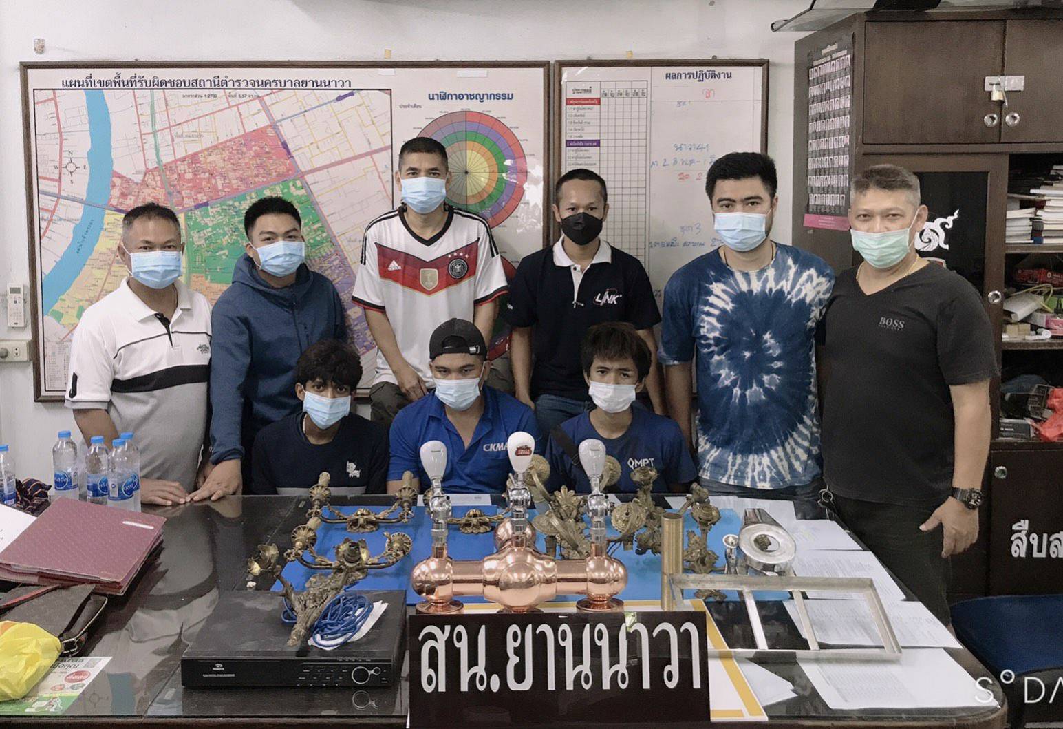 ตำรวจยานนาวารวบแก๊งตีนแมวตระเวนลักทรัพย์หาเงินซื้อยาเสพติด