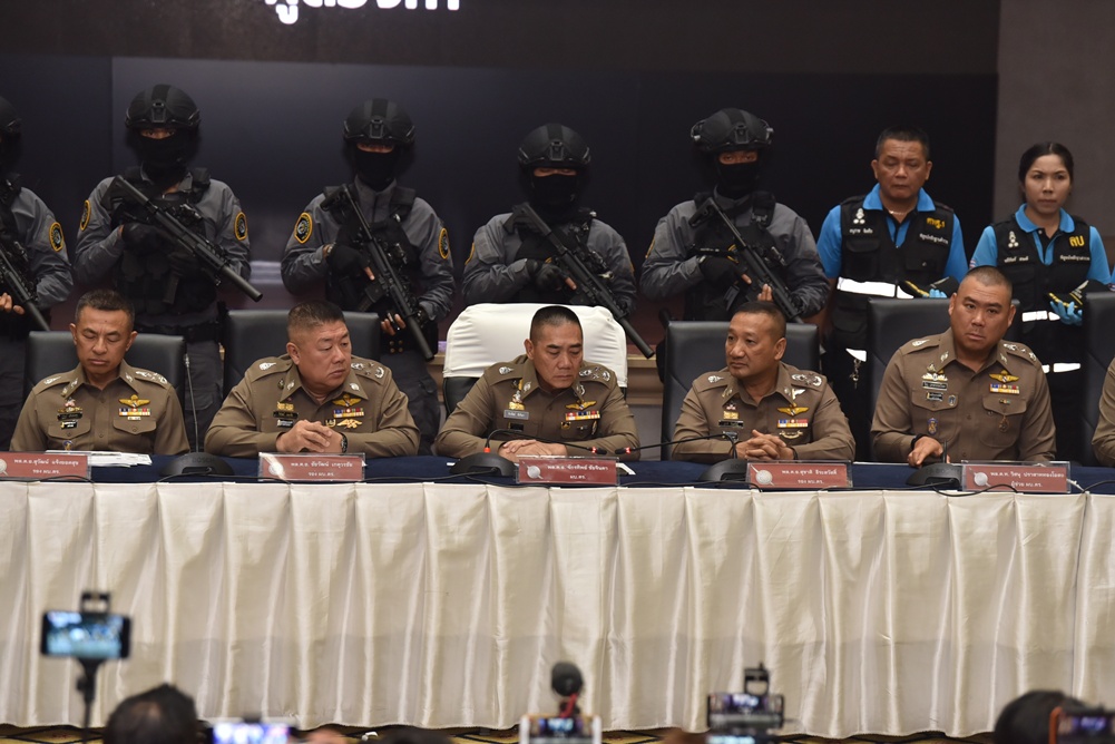 "จักรทิพย์"ตั้งโต๊ะแถลงคลายปมคดีปล้นทองลพบุรี