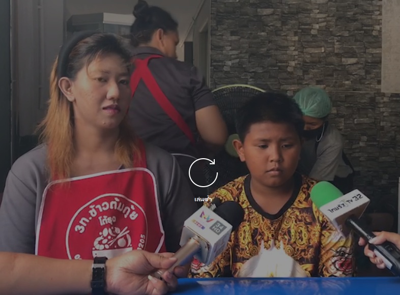 ฮีโร่ ! "น้องเกล้า" วัย 12 ปี ช่วยเหลือชีวิตหญิงสาวกระโดดสะพานกรุงเทพไว้ได้