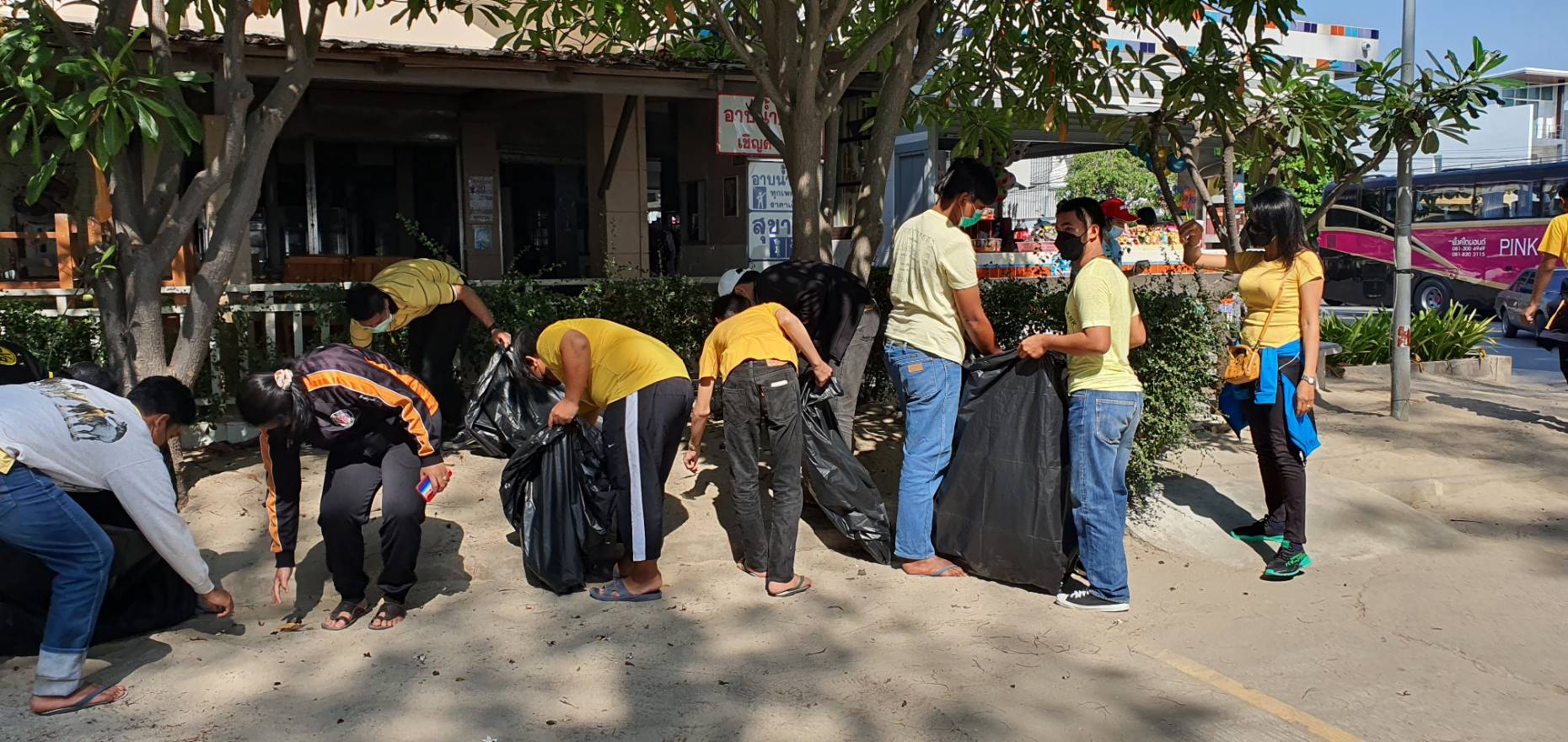ศรชล.ร่วม ศคท. ทต.เจ้าสำราญ และ กศน.เมืองเพชรบุรี จัดกิจกรรมปลูกจิตสำนึกอนุรักษ์ทรัพยากรธรรมชาติฯ