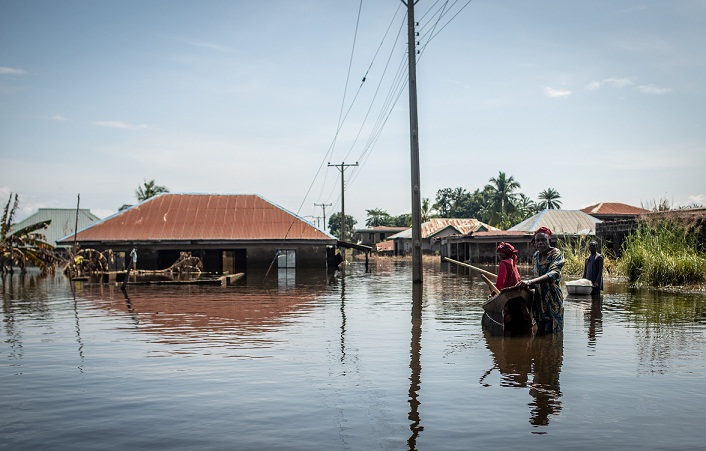 “ไนจีเรีย” สลด! เรืออพยพปชช.หนีน้ำท่วมล่มดับอนาถ 76 ศพ