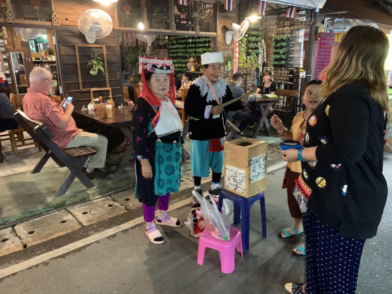 จัดระเบียบสินค้าถนนคนเดินปาย