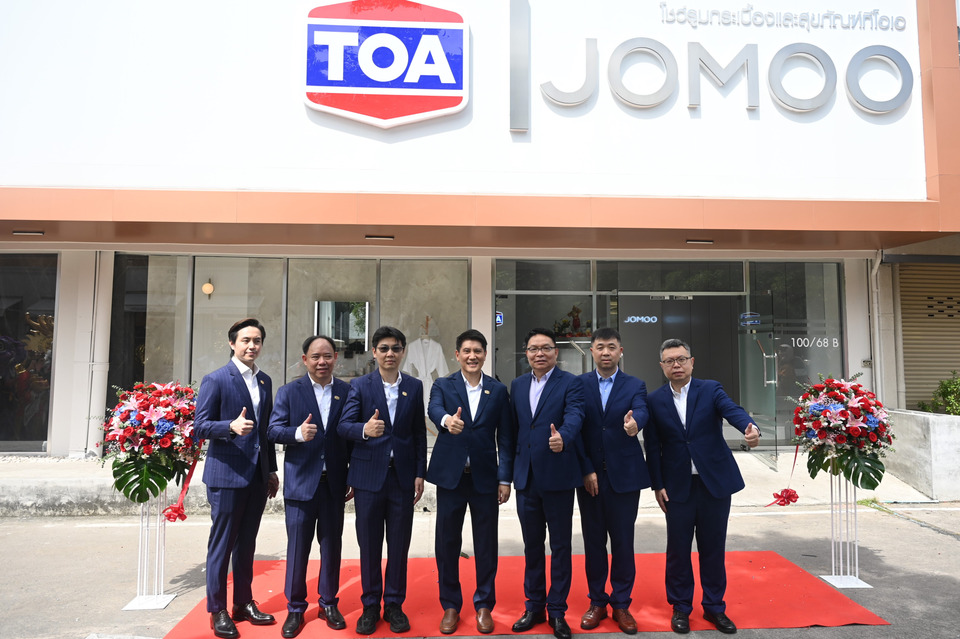 ก้าวใหม่ ‘TOA’ ผนึก ‘JOMOO’ รุกตลาดสุขภัณฑ์อัจฉริยะ ตั้งเป้ายอดขาย 200 ล้าน เปิดโชว์รูมครบวงจรใจกลางสุขุมวิท