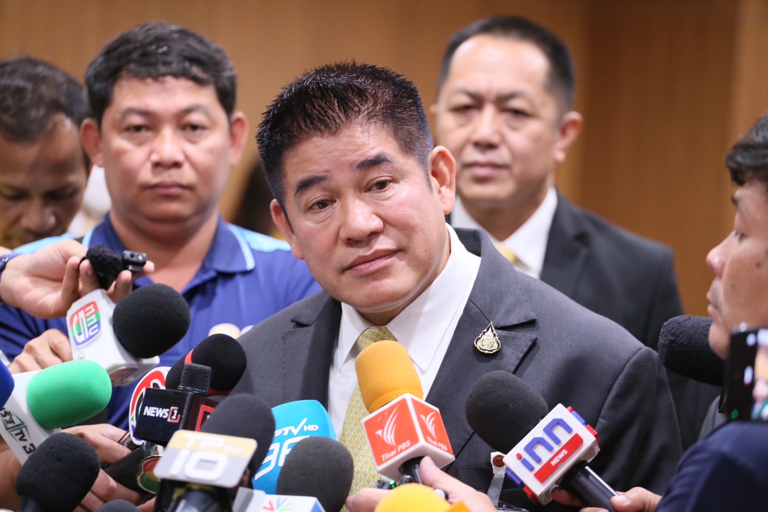 "ธรรมนัส" ยันโควต้ารมต. "พลังประชารัฐ" 1เก้าอี้ ยังเป็น "ไผ่ ลิกค์" เผยส่งศาลรธน.วินิจฉัยคุณสมบัติแล้ว  ไม่รู้ "สส.ก้าวไกล" เข้าบ้าน "บิ๊กป้อม" 