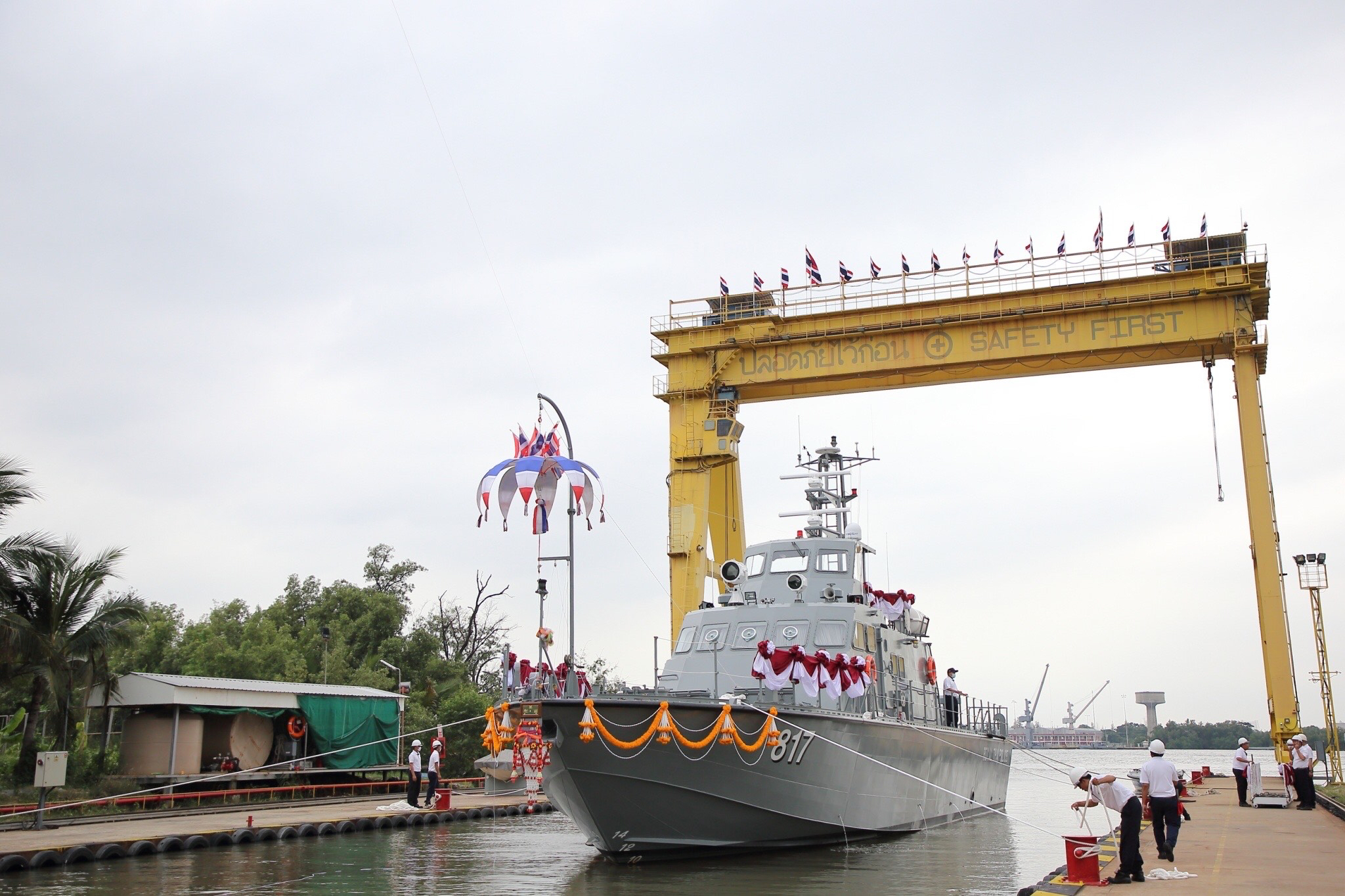 สำนักงานตำรวจแห่งชาติประกอบพิธีปล่อยเรือตรวจการณ์ “ปทุมวัน 2 (817)” ลงน้ำ ณ อู่ต่อเรือบริษัท มาร์ซัน