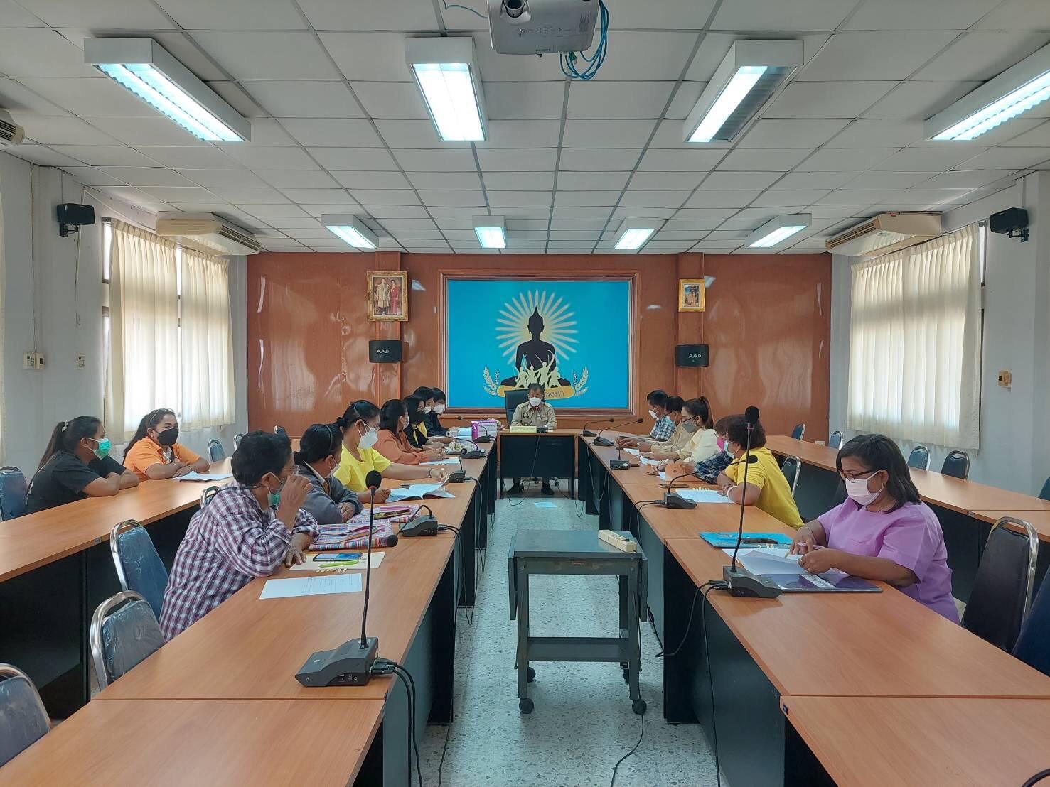 พช.แสวงหาติดตามการดำเนินงานกองทุนพัฒนาบทบาทสตรีระดับอำเภอ 