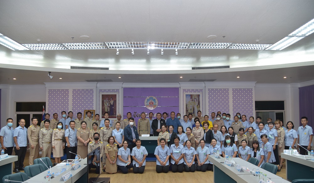 รองปลัดสำนักนายกฯ ลงพื้นที่รับฟังปัญหาการถ่ายโอน รพ.สต.มุกดาหาร