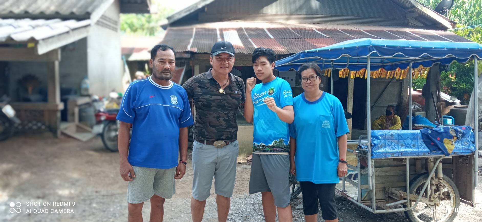 อดีตนักมวยดัง “โยธิน อิสระภาพ“ ตั้งค่ายฝึกสอนมวยให้เยาวชนอำเภอบางสะพาน โครงการพี่สอนน้อง