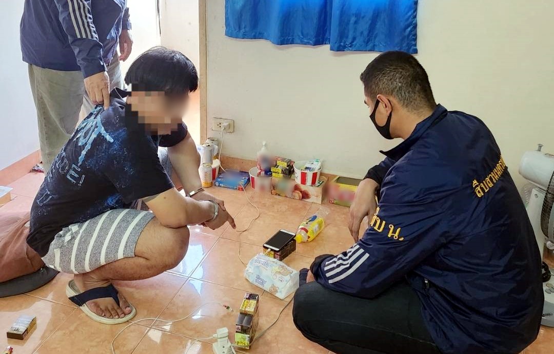 รวบ "นัท สามโคก" หลอกขายอะไหล่รถยนต์ ตัดกำไล EM มาก่อเหตุอีกเพียบ