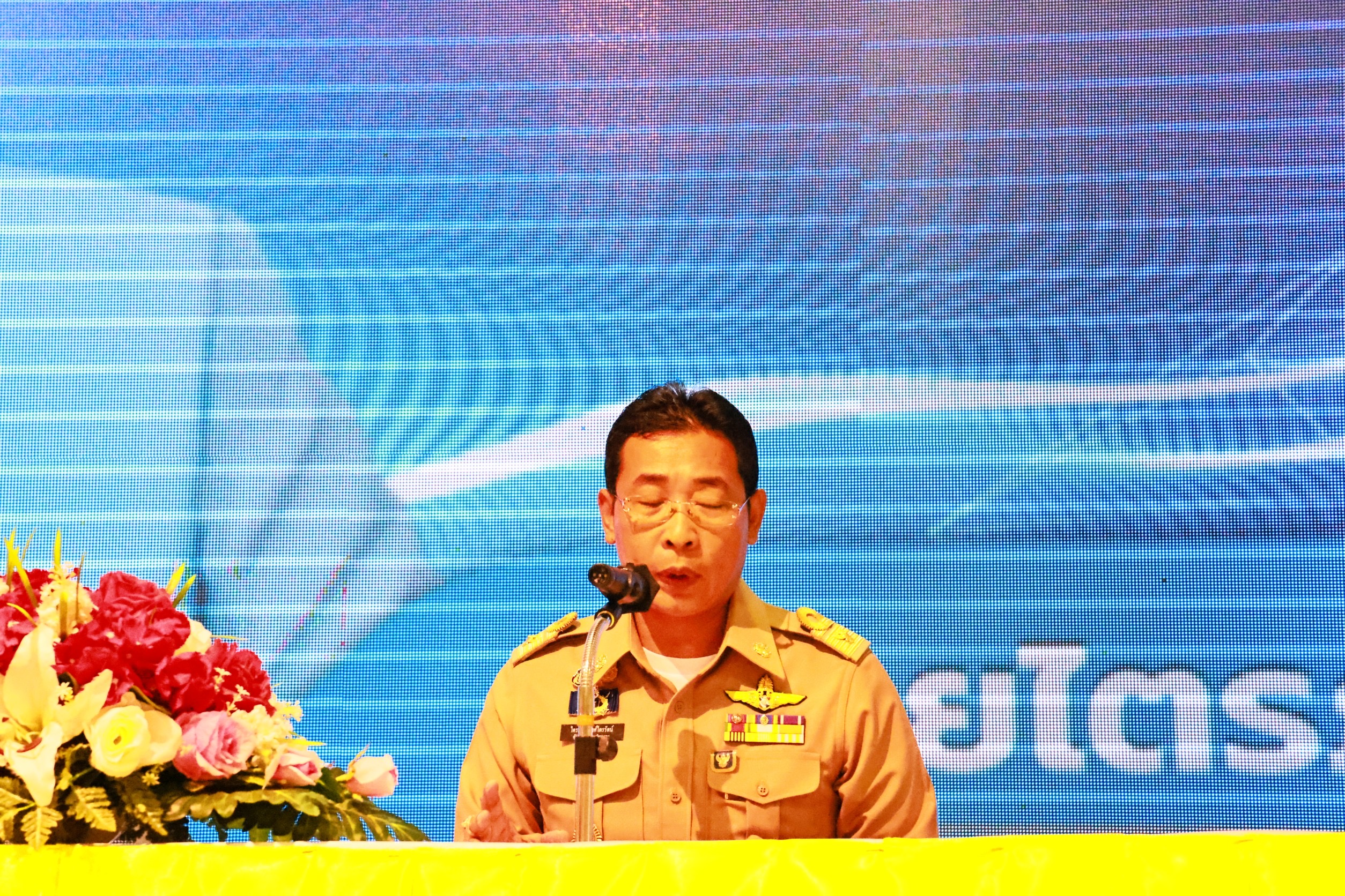 ผู้ว่าฯระยอง พบปะบุคลากรทางการศึกษา  ประกาศขับเคลื่อนเป็นวาระจังหวัด ปี 66-70
