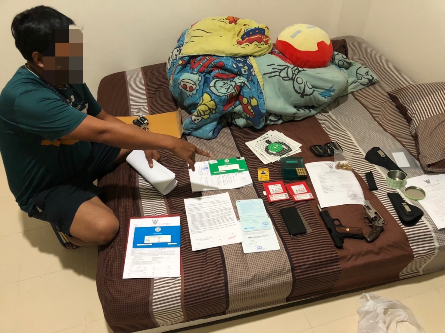 กองปราบ สืบ ภ.2 ระดมค้น 6 จุดขยายผล จับกุมผู้ต้องหาครอบครองอาวุธปืนต่อเนื่อง