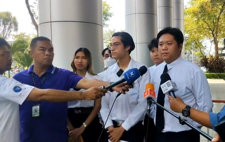 นศ.มหาวิทยาลัยธรรมศาสตร์ ยื่นแถลงการณ์ไม่คัดค้านการประกันตัว “ตะวัน-แฟรงค์” 