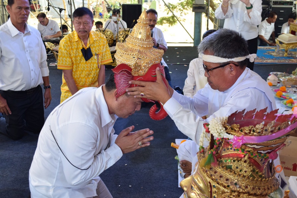 อบต.เอกราช จัดพิธีไหว้ครูกลอง และจัดงานมหกรรมกลองนานาชาติ ครั้งที่ 12