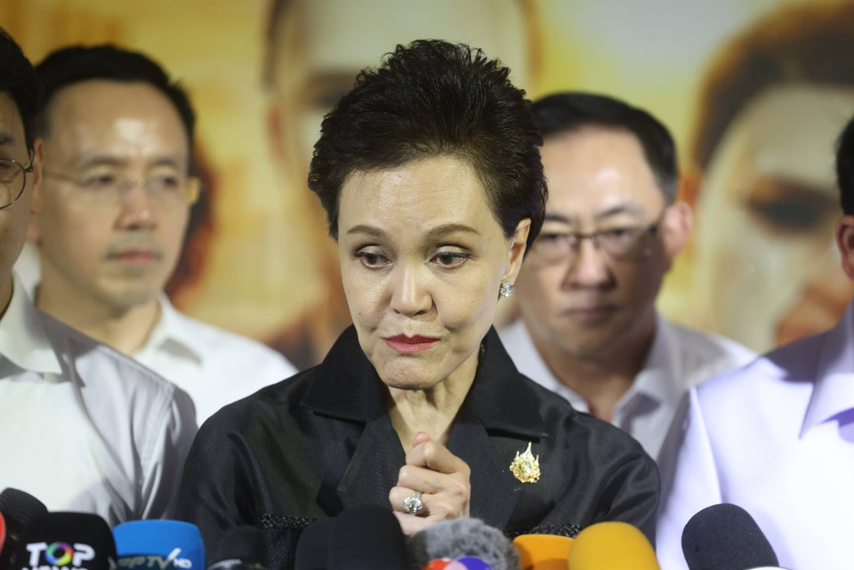 "ปลัดพาณิชย์" ดึง “ศุภจี” ออกจากวงสัมภาษณ์ หลังสื่อฯ จี้ถามดราม่าไลฟ์สดขายทุเรียน 