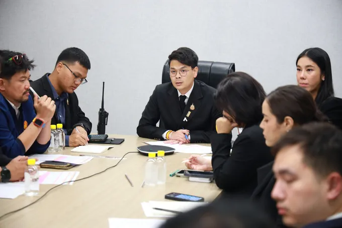 “ไชยชนก” ตั้ง War Room ติดตามอุทกภัย ประสานกสทช.กระจายสัญญาณ ร่วมมือเอกชนช่วยเหลือปชช.