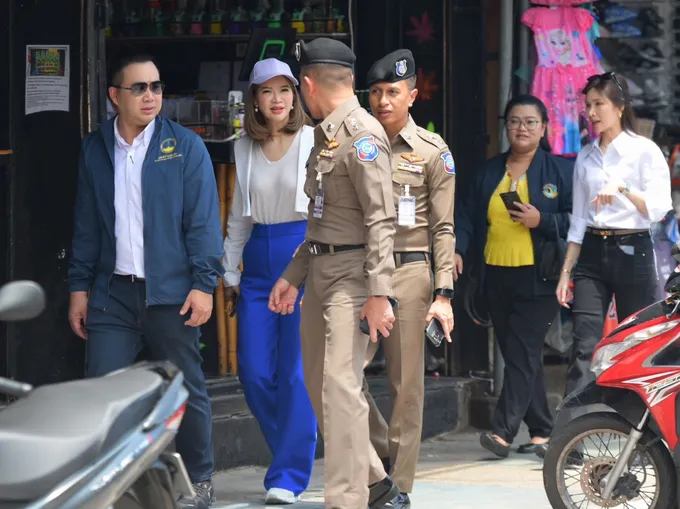 "พลภูมิ"ผู้ช่วยรัฐมนตรีท่องเที่ยว ลุย"ภูเก็ต"ตรวจความเรียบร้อยสร้างความเชื่อมั่นและอำนวยความสะดวกให้นทท.