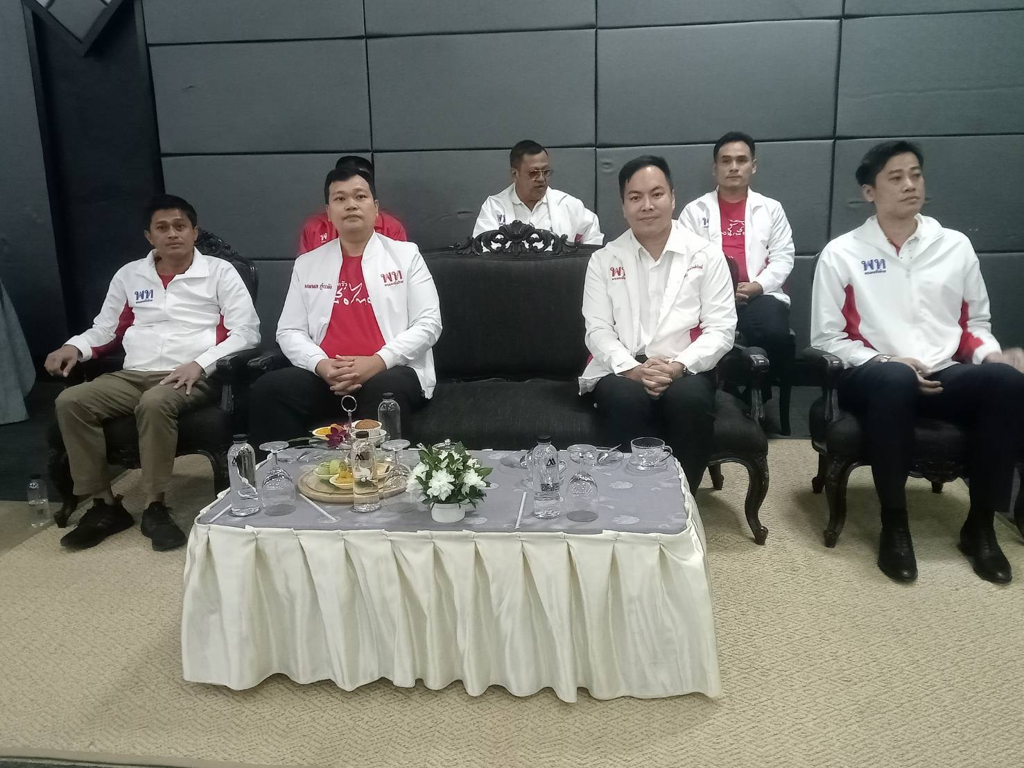 รองหัวหน้าพรรคเพื่อไทย ลงพื้นที่เมืองกาญจน์บุรี ประชุมตั้งสาขาพรรค ลำดับที่ 6