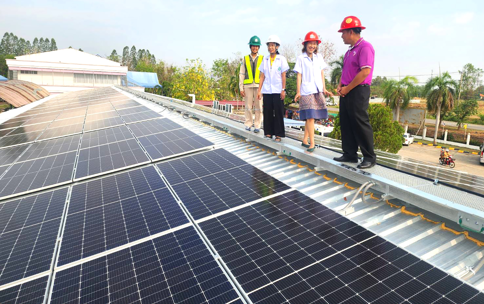 การไฟฟ้าส่วนภูมิภาคติดตั้ง Solar Rooftop ให้ รพ.ทับคล้อช่วยประหยัดค่าไฟ5หมื่นบาท/เดือน