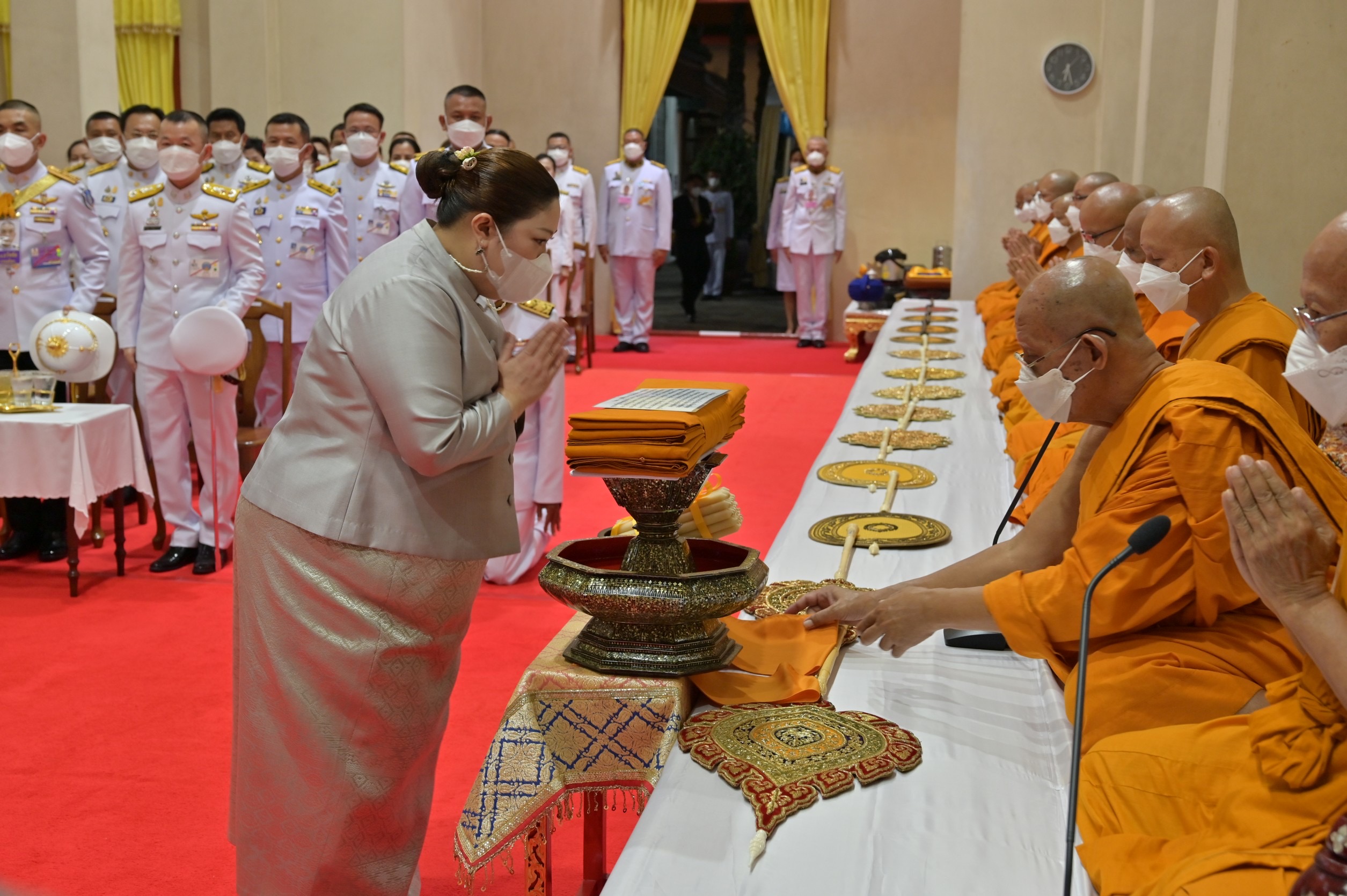 พระเจ้าวรวงศ์เธอ พระองค์เจ้าสิริภาจุฑาภรณ์ เสด็จทรงบำเพ็ญพระกุศลถวายผ้าพระกฐิน ณ วัดพระปฐมเจดีย์ 
