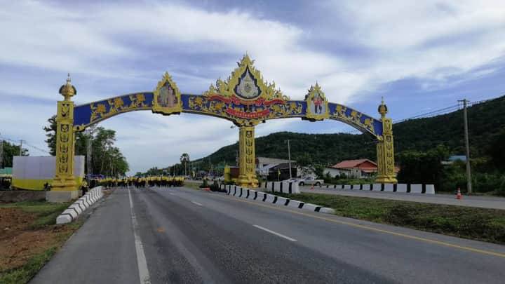 รองผอ.ศูนย์อำนวยการจิตอาสาพระราชทาน ภาค 3 ร่วมกับ จังหวัดพิษณุโลก​ เปิดซุ้มประตูเมืองเฉลิมพระเกียรติ