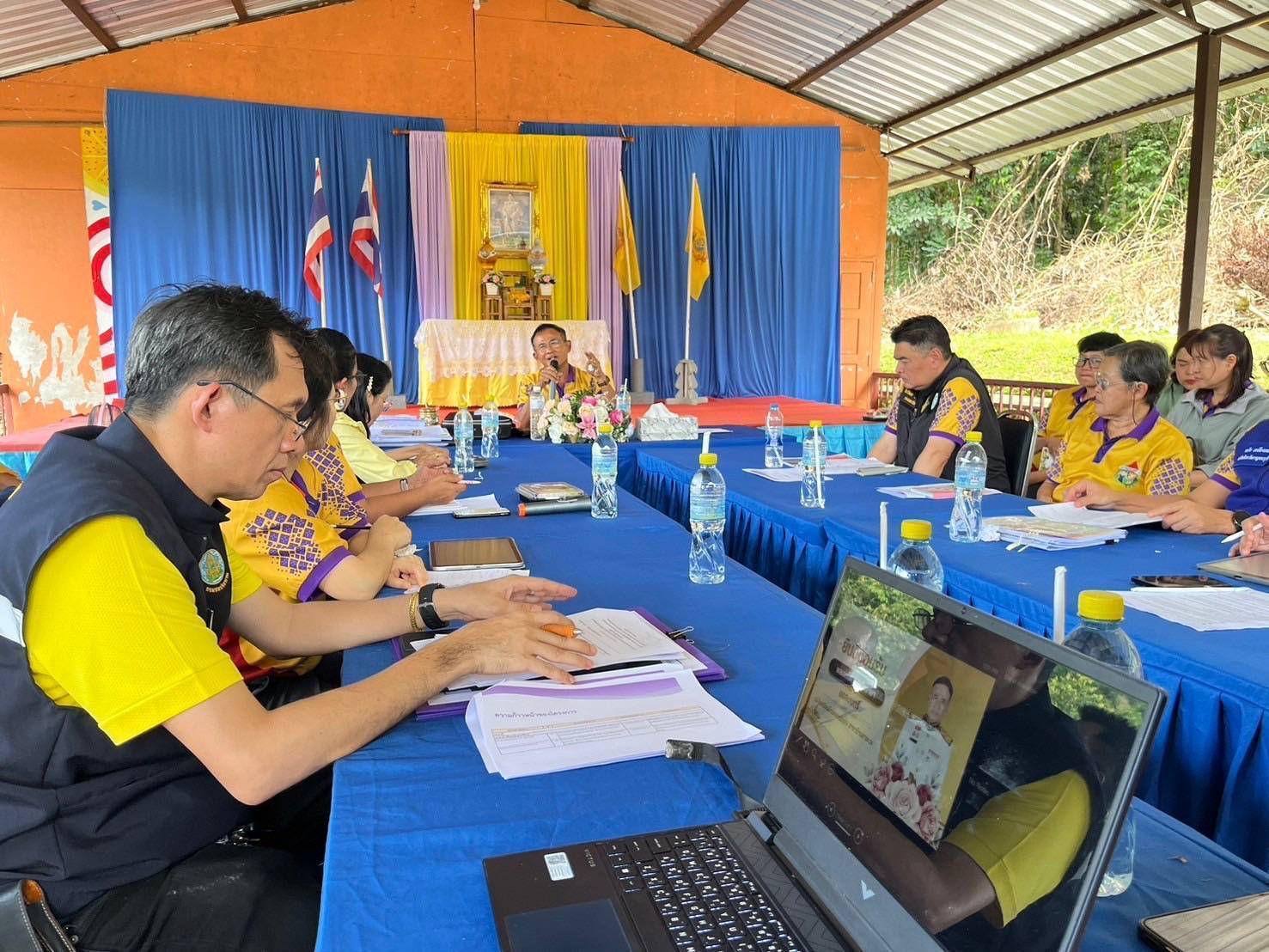 รอง.สสจ.กาญจน์ ลงพื้นที่ร่วมประชุมติดตามความคืบหน้าการดำเนินงานโครงการพัฒนาชุมชนในเขตรักษาพันธุ์สัตว์ป่า