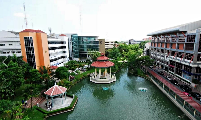 "สวนสุนันทา" ตัดเงินเดือนอาจารย์ปล่อยรับน้องพิเรนทร์