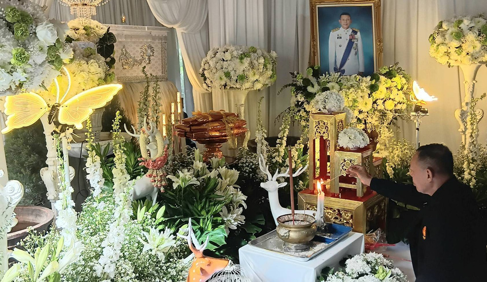 อาลัยล้นหลาม! ประชาชนร่วมเคารพศพอดีตรองผู้ว่าฯชุมพร เปิดประวัติสู้ชีวิต “แบกหัวมัน” สู่ต้นแบบคนดี
