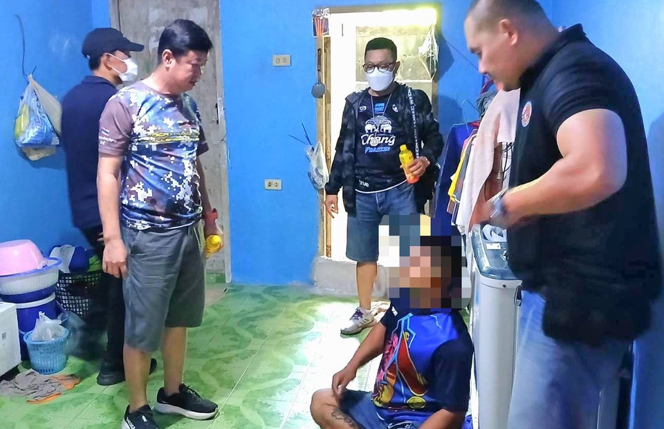 รวบ “ไอ้อ๊อฟ สังขฤษ์” เอเย่นต์ยานรกเมืองระยอง ยึดยาบ้า 440 เม็ด–ไอซ์ 2.65 กรัม อ้างมีไว้เสพเอง