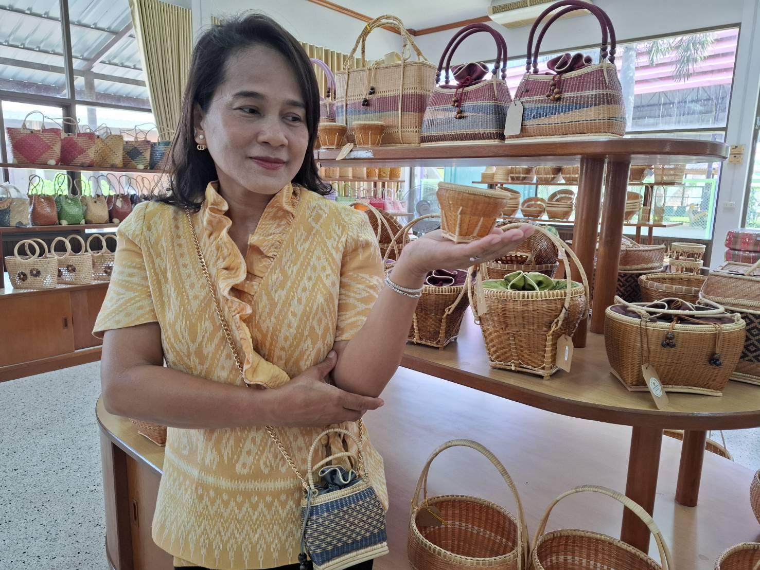 สุดยอด!!'กระบุงจักสาน'จากบ้านบางเจ้าฉ่า อ่างทอง ใช้ในการพระราชพิธีจรดพระนังคัลแรกนาขวัญ